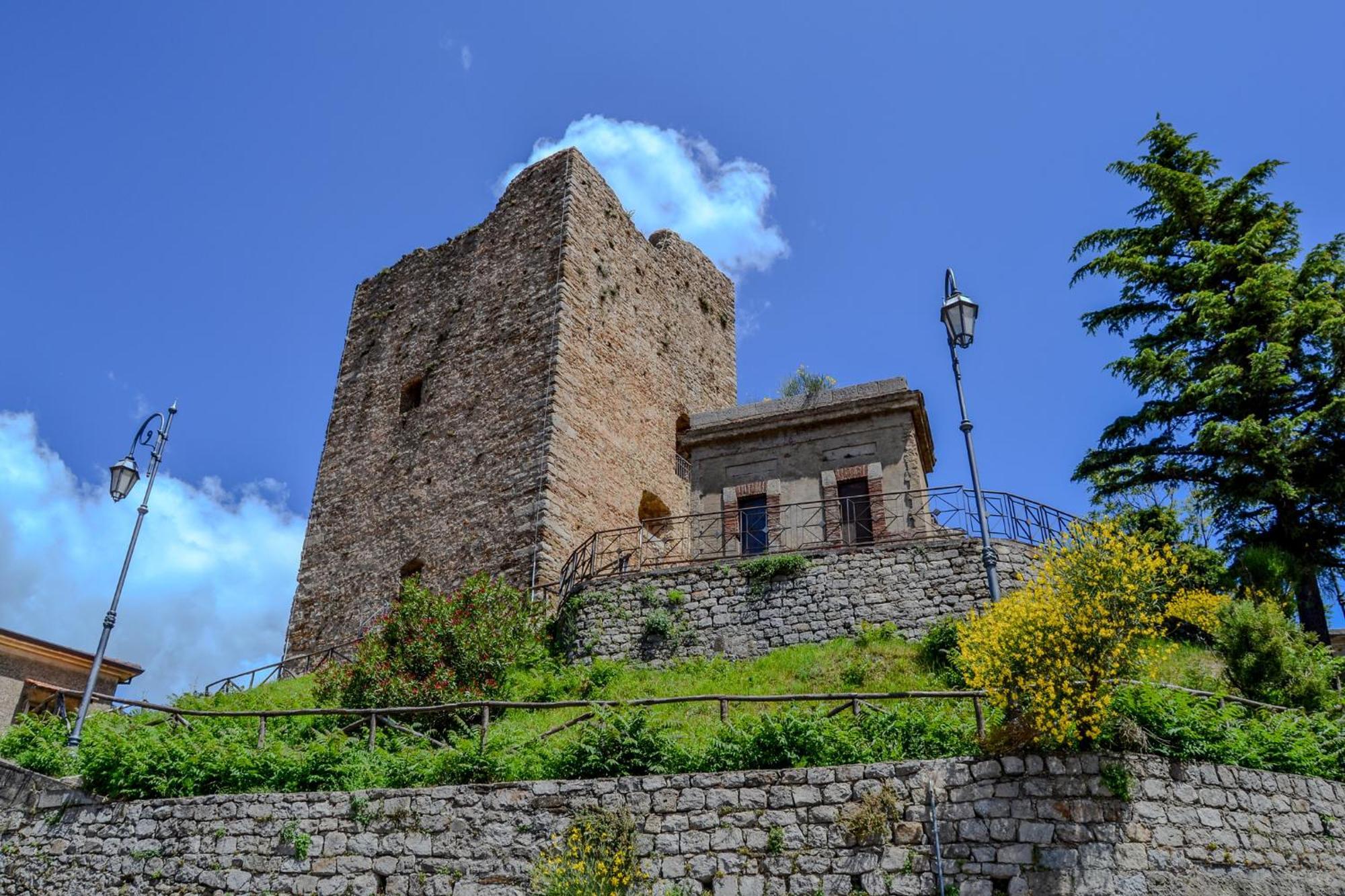 Castello Baronale Villa Novi Velia Екстериор снимка